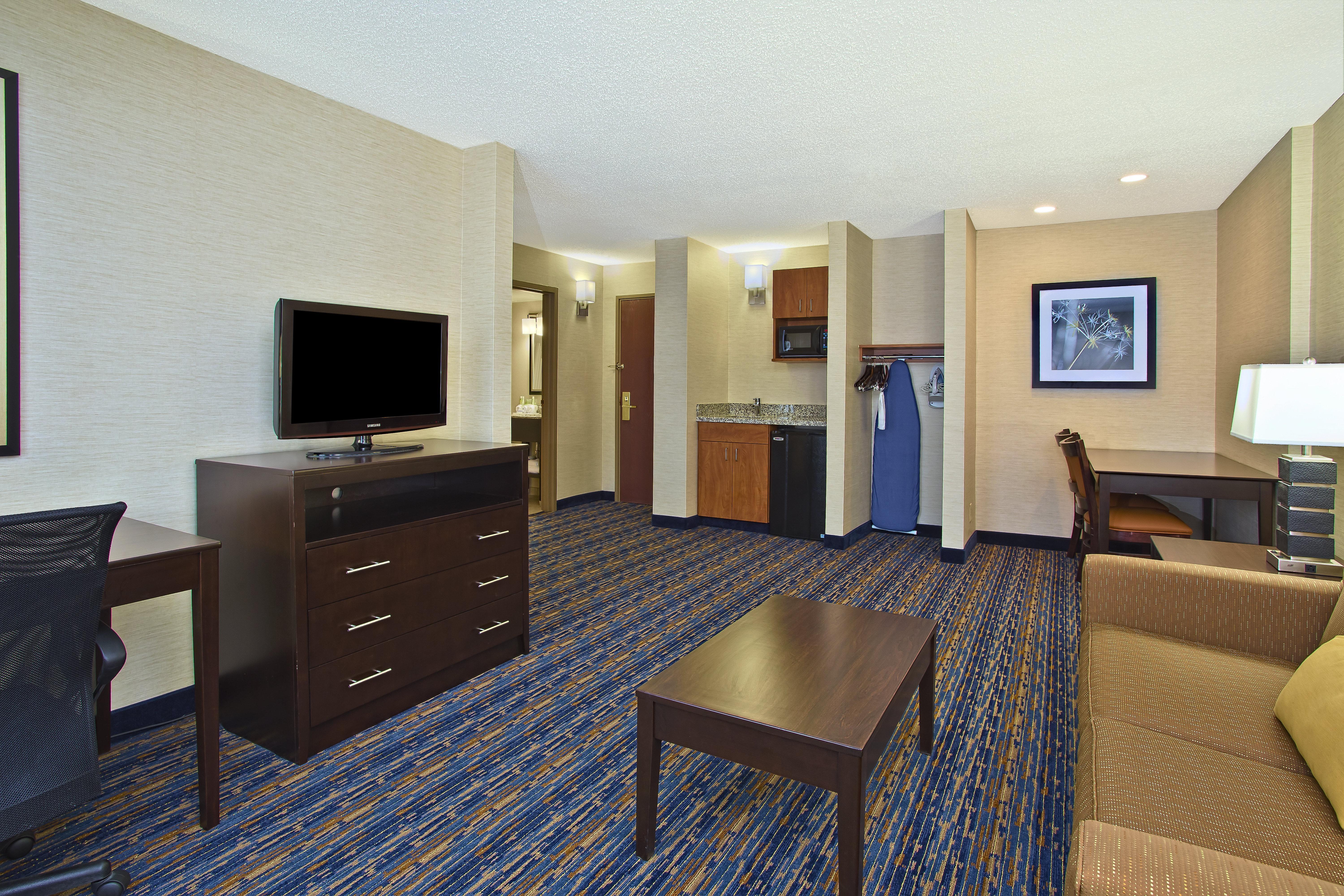 Holiday Inn Express And Suites Pittsburgh West Mifflin By Ihg Bagian luar foto