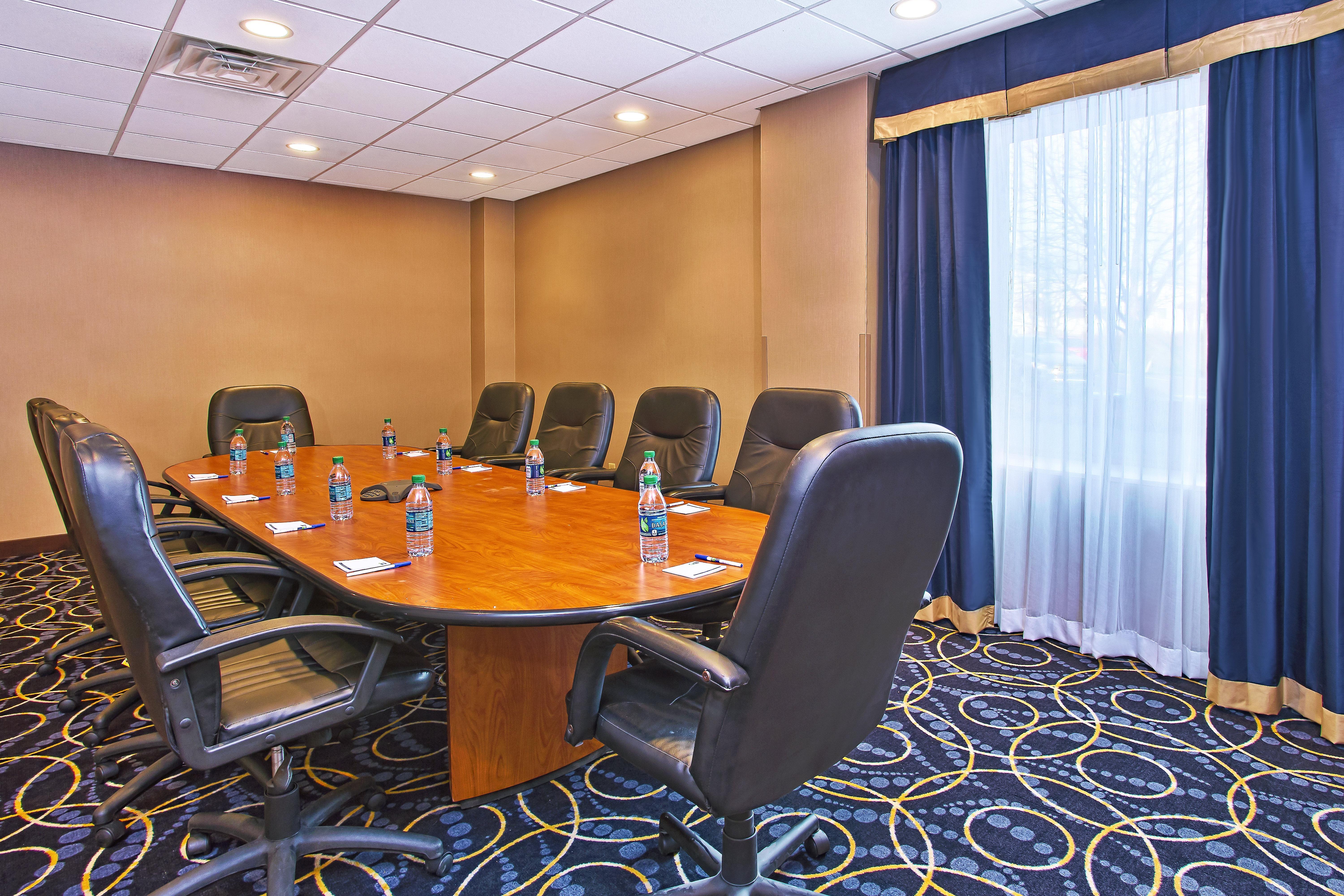 Holiday Inn Express And Suites Pittsburgh West Mifflin By Ihg Bagian luar foto