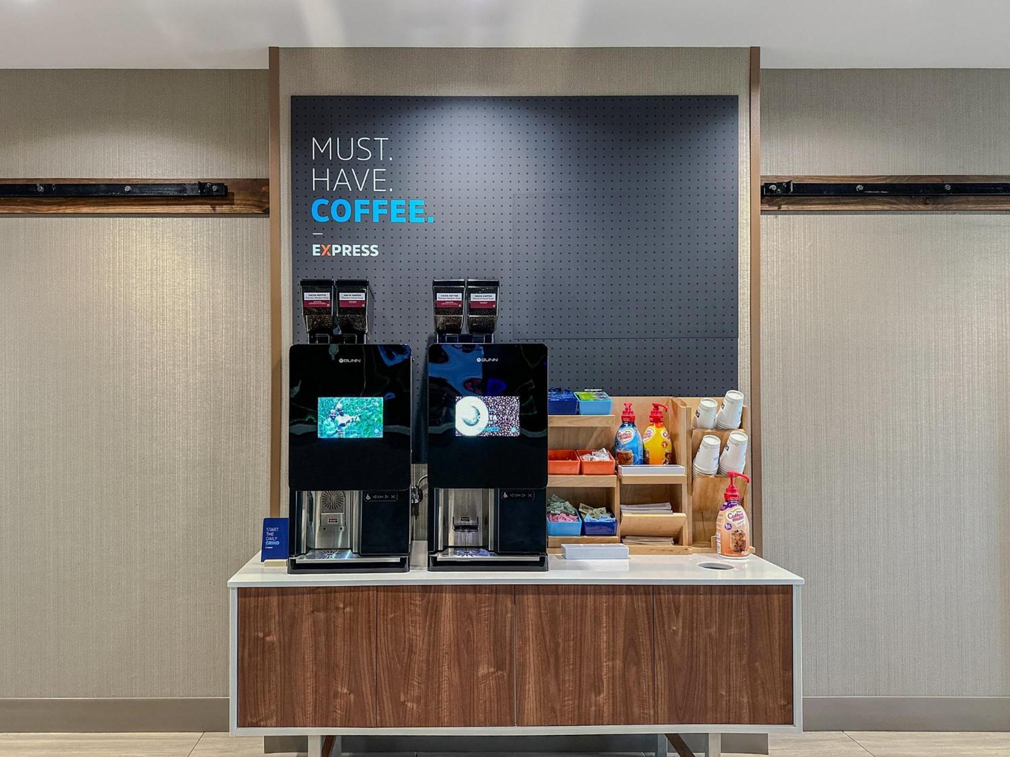 Holiday Inn Express And Suites Pittsburgh West Mifflin By Ihg Bagian luar foto