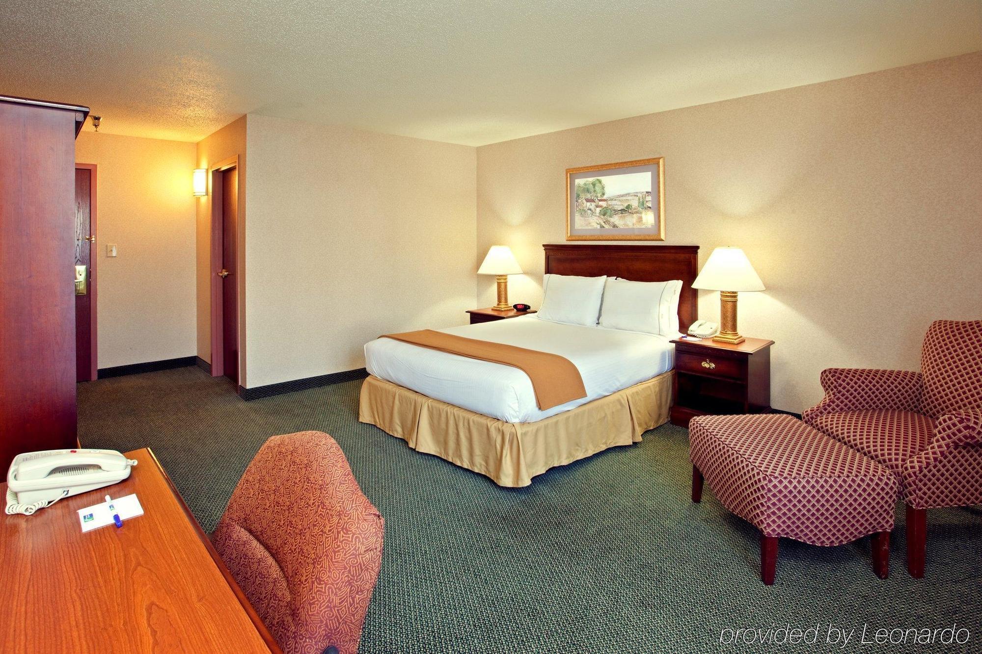 Holiday Inn Express And Suites Pittsburgh West Mifflin By Ihg Bagian luar foto