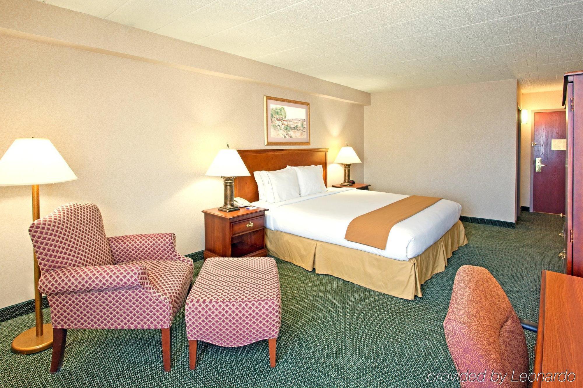 Holiday Inn Express And Suites Pittsburgh West Mifflin By Ihg Ruang foto