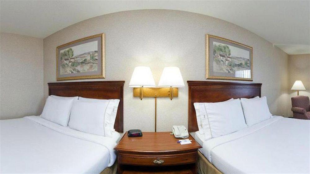 Holiday Inn Express And Suites Pittsburgh West Mifflin By Ihg Bagian luar foto